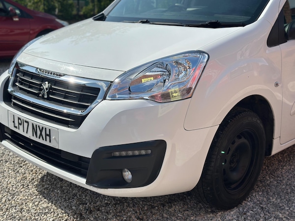 Used Peugeot Partner 2017 for sale - 73395643: Photo 32