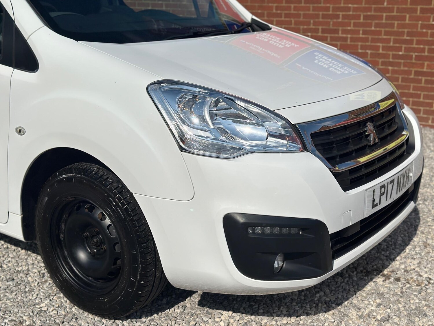 Vehicle 33