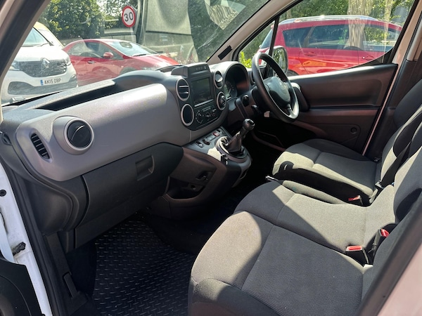 Used Peugeot Partner 2017 for sale - 73395643: Photo 44