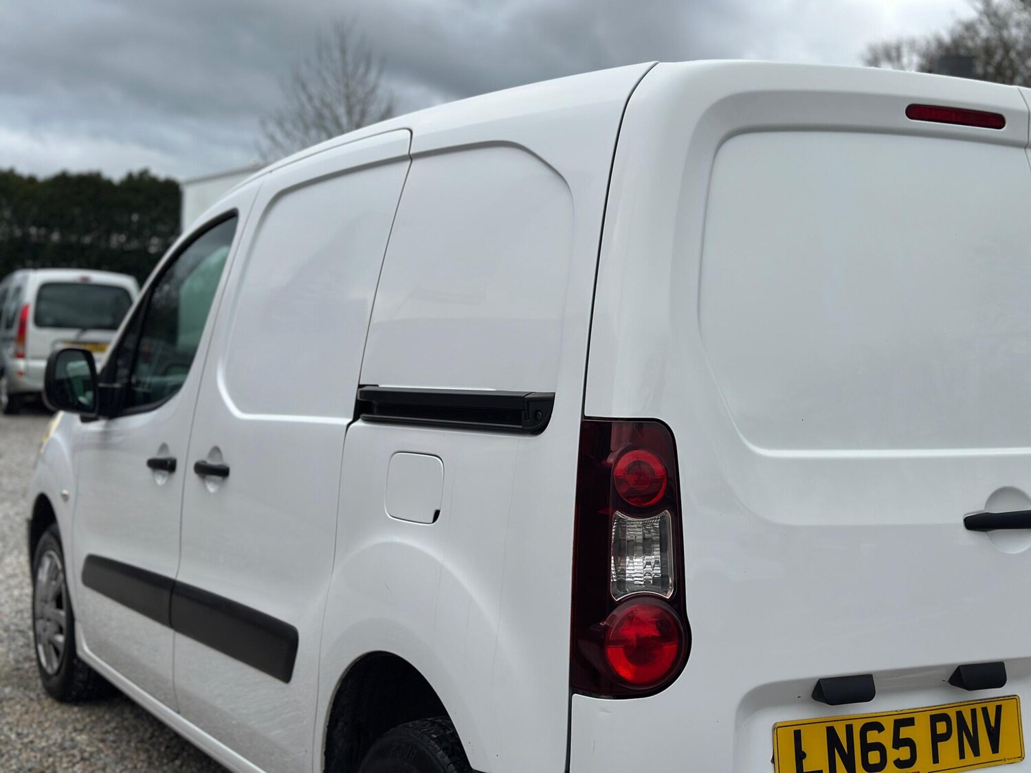 Used Peugeot Partner 2015 for sale - 77683658: Photo 22