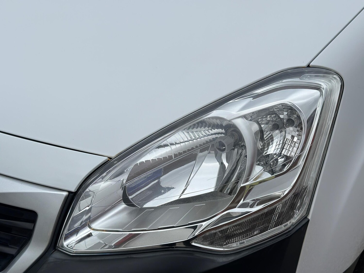 Used Peugeot Partner 2015 for sale - 77683658: Photo 40