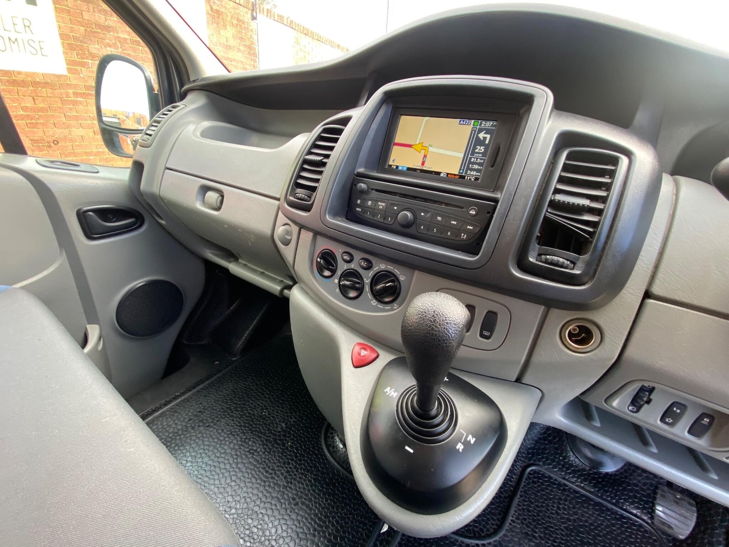 Used Renault Trafic 2014 for sale - 77351683: Photo 11