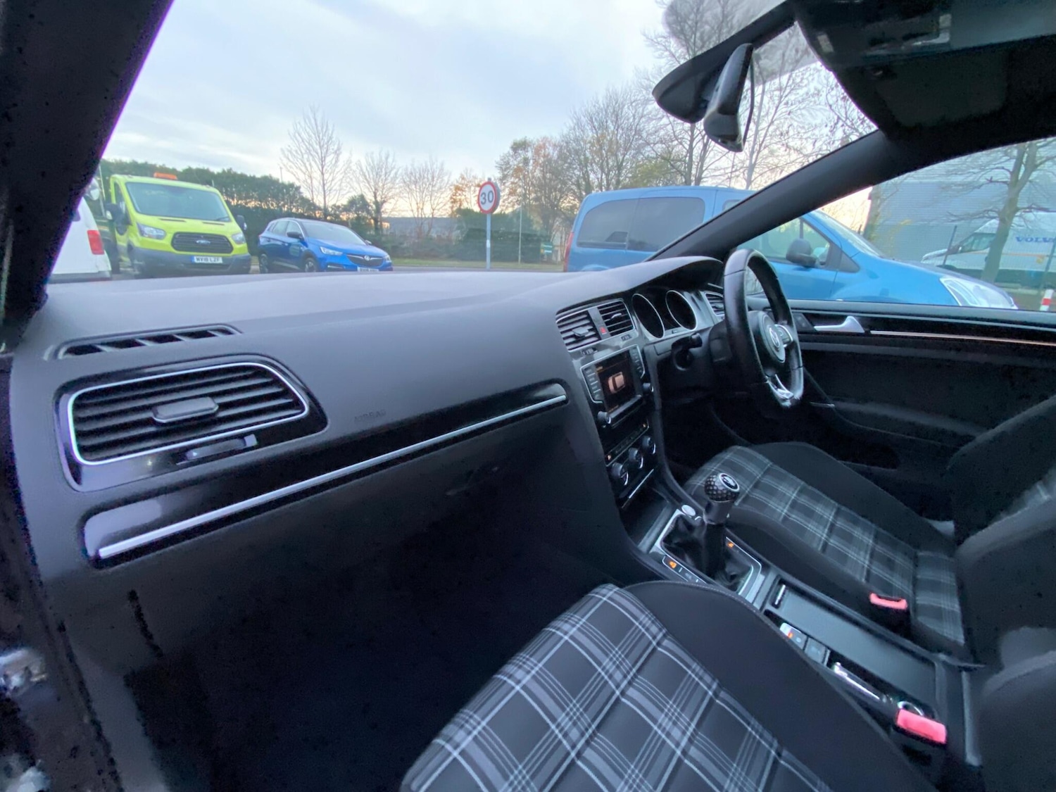 Used Volkswagen Golf 2016 for sale - 76561190: Photo 16