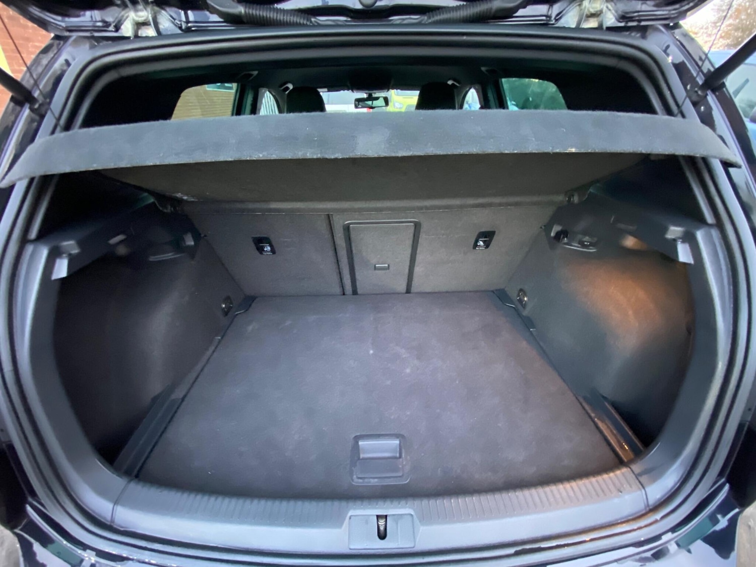 Used Volkswagen Golf 2016 for sale - 76561190: Photo 40