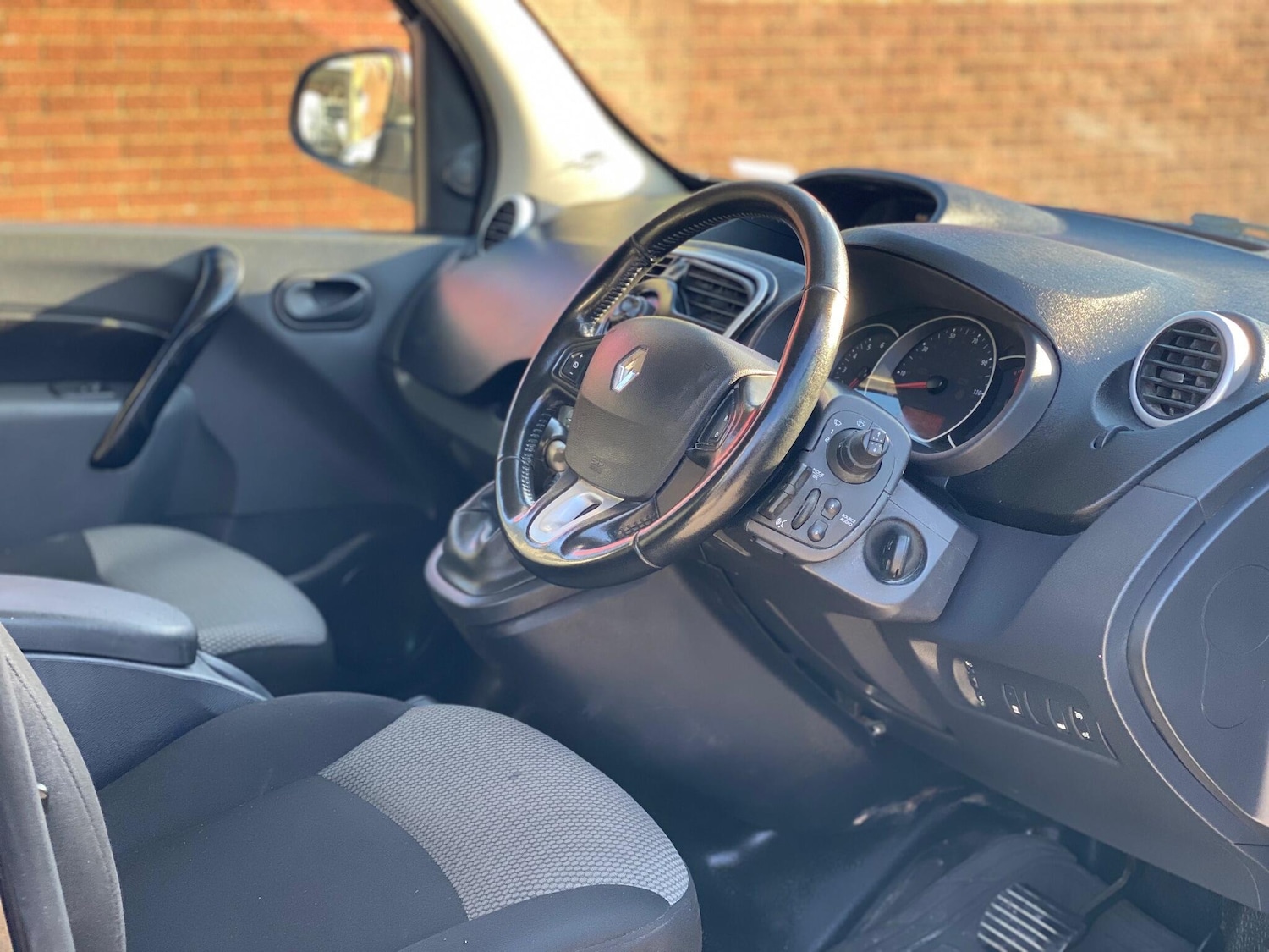 Used Renault Kangoo 2018 for sale - 77705447: Photo 28