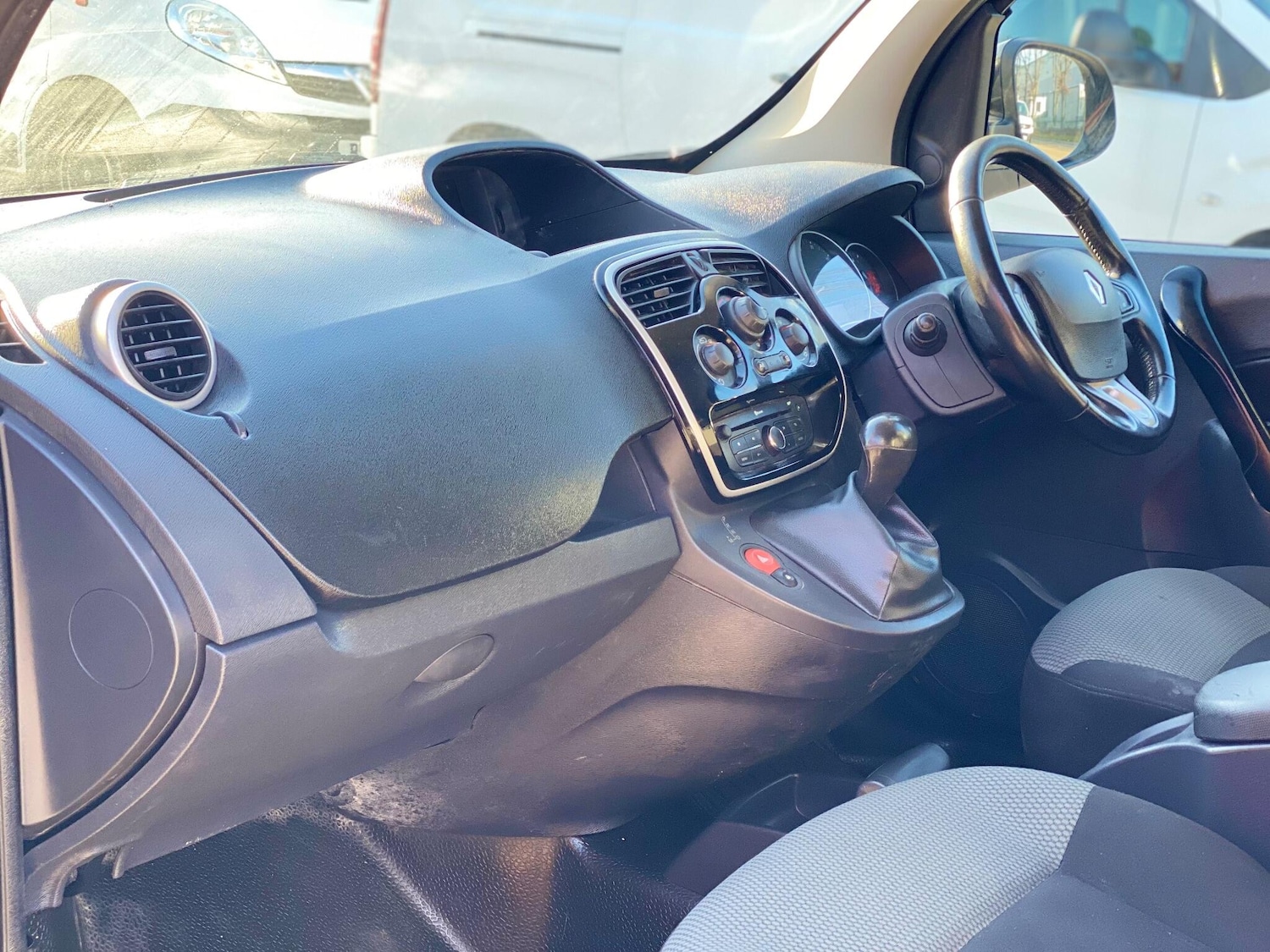 Used Renault Kangoo 2018 for sale - 77705447: Photo 9