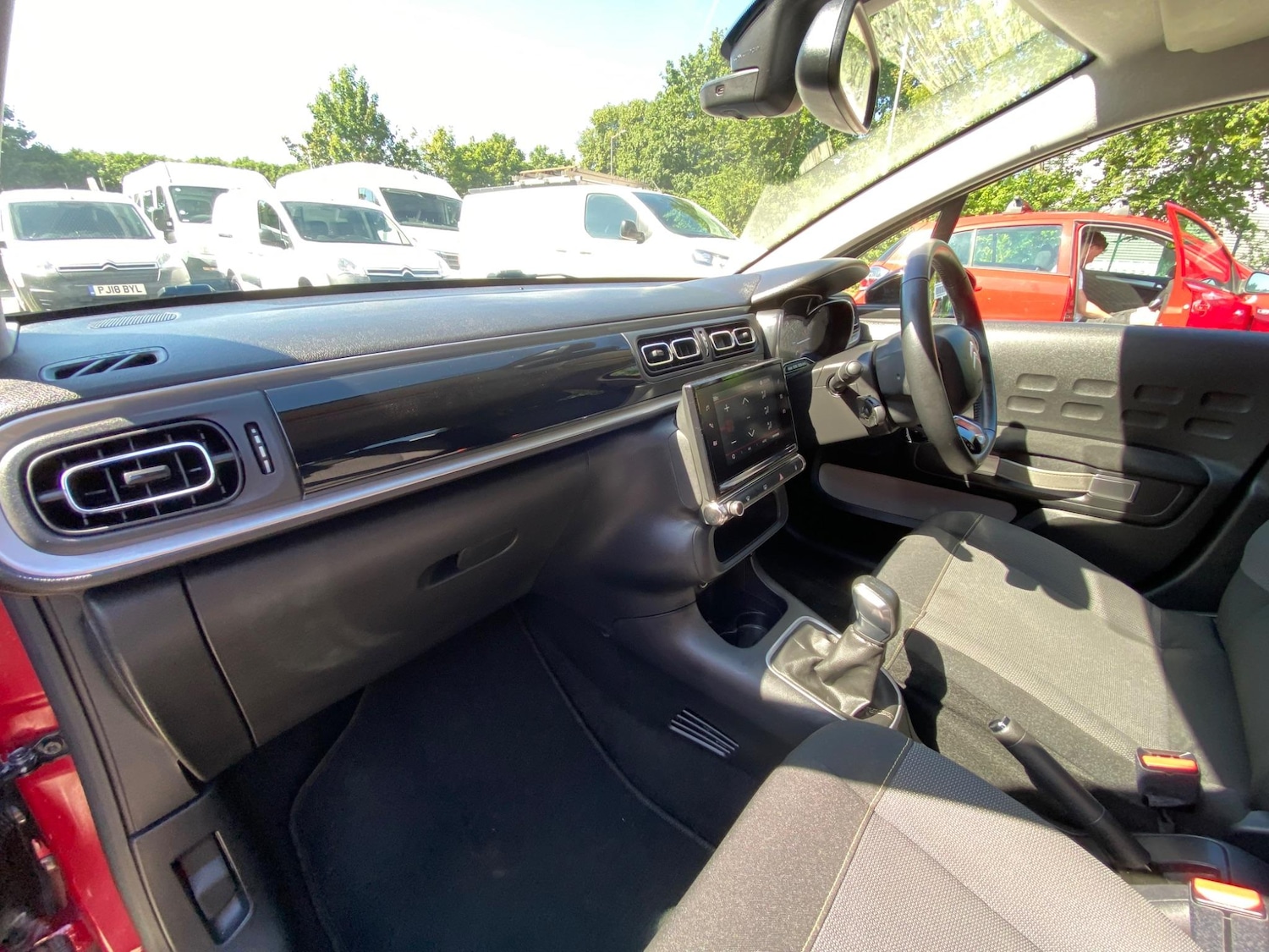 Used Citroen C3 2018 for sale - 76987639: Photo 15