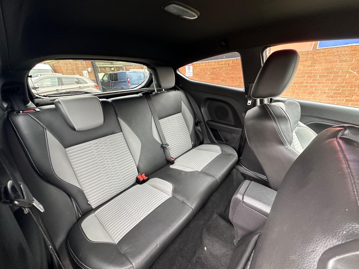 Used Ford Fiesta 2013 for sale - 77625039: Photo 9