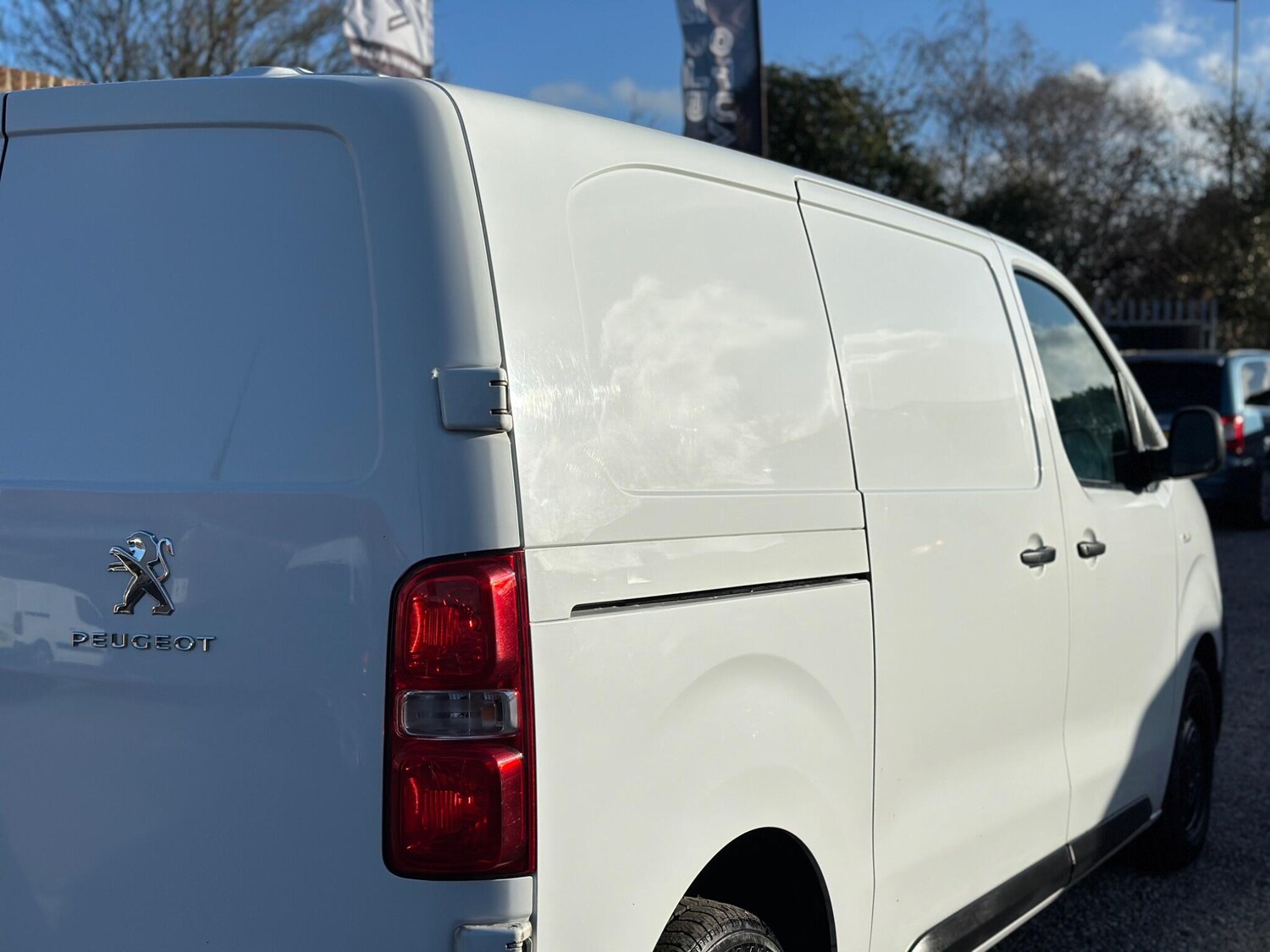 Used Peugeot Expert 2019 for sale - 77524760: Photo 19