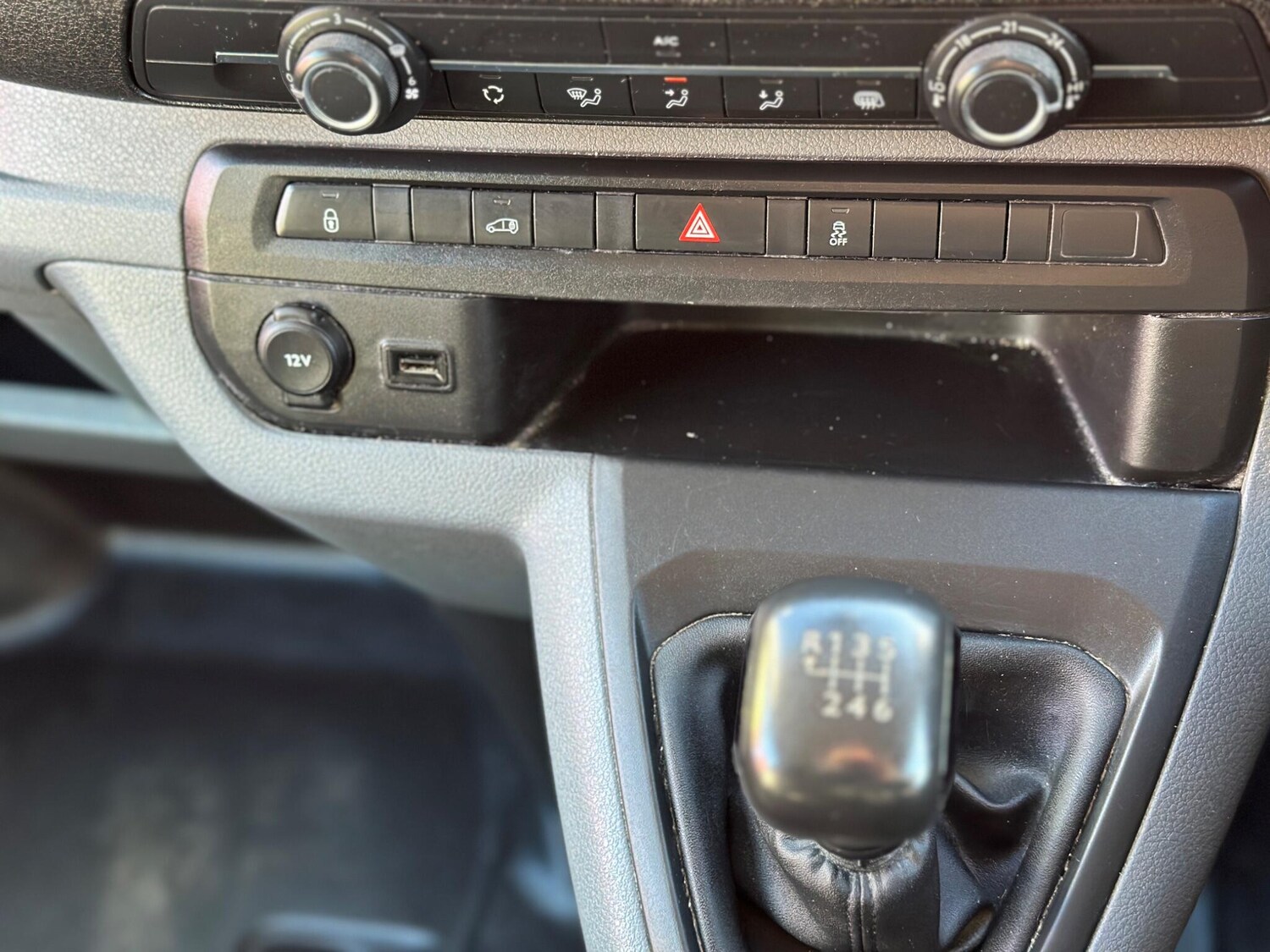 Used Peugeot Expert 2019 for sale - 77524760: Photo 47