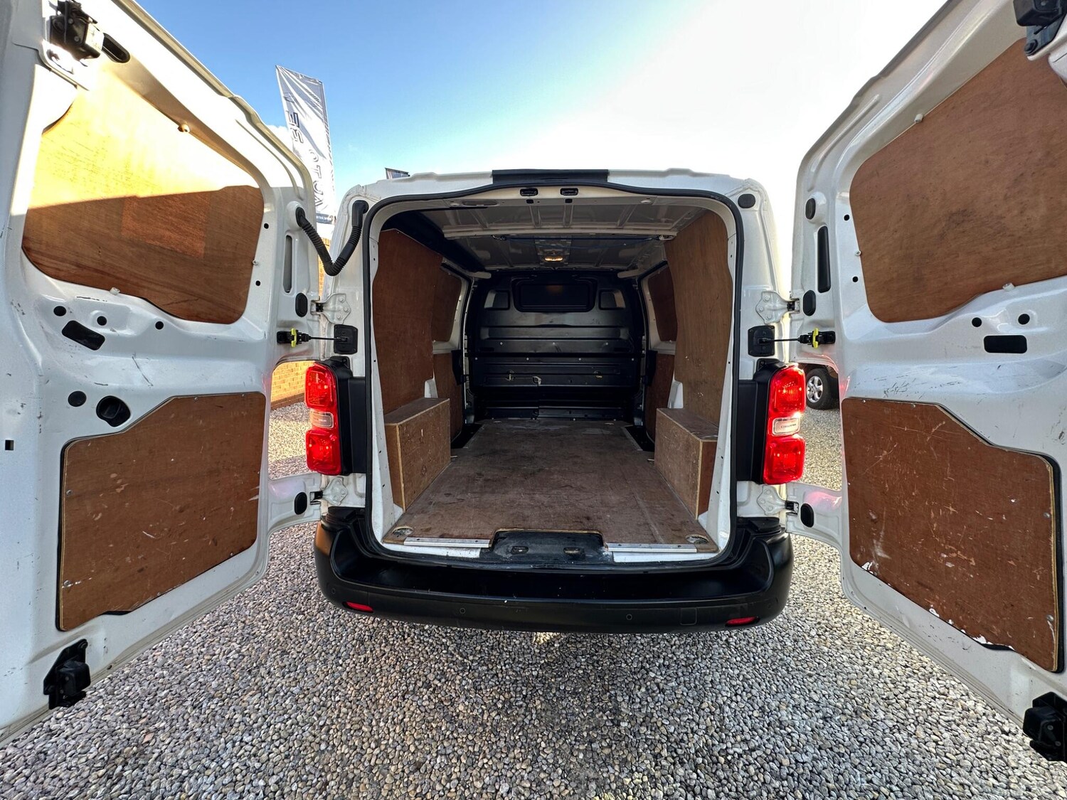 Used Peugeot Expert 2019 for sale - 77524760: Photo 7