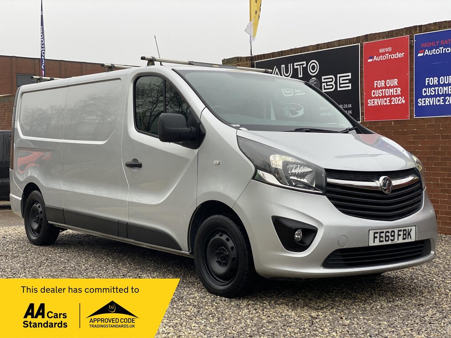 Used Vauxhall Vivaro 2019 for sale - 76573699: Photo 1