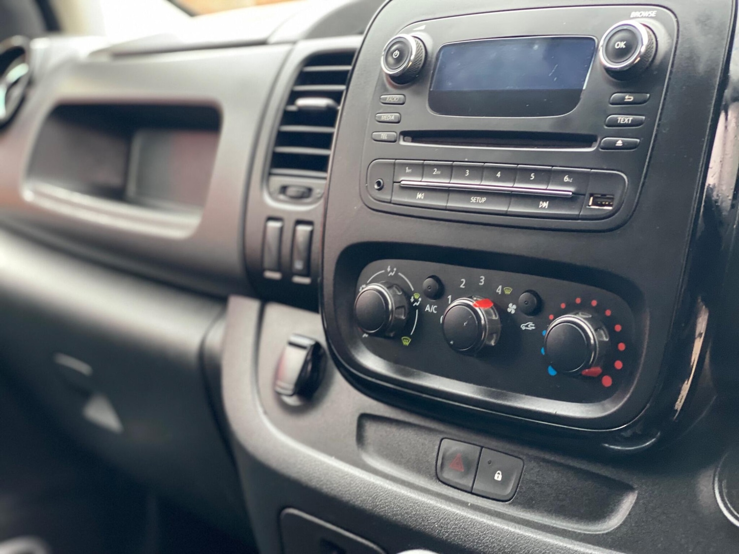 Used Vauxhall Vivaro 2019 for sale - 76573699: Photo 23