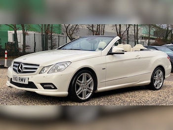 Used Mercedes-Benz E Class 2011 for sale - 77203360: Photo