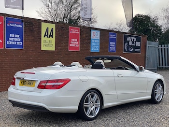 Used Mercedes-Benz E Class 2011 for sale - 77203360: Photo