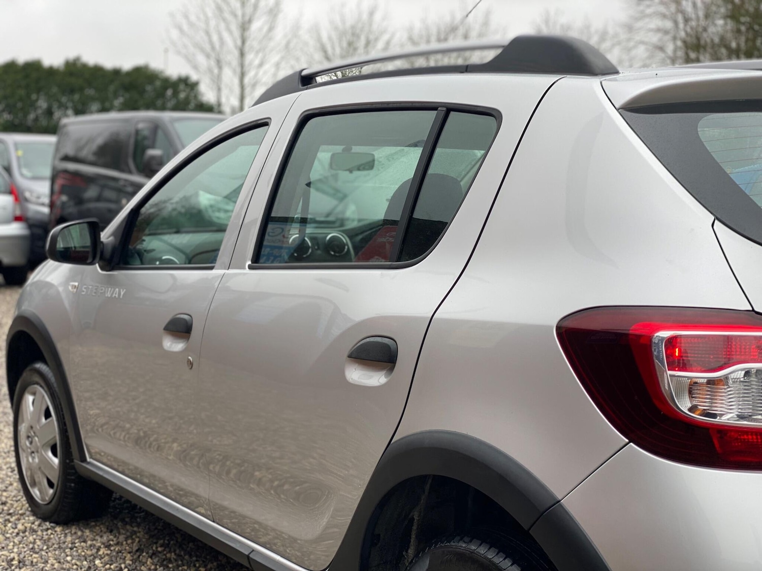Used Dacia Sandero Stepway 2015 for sale - 77468823: Photo 11