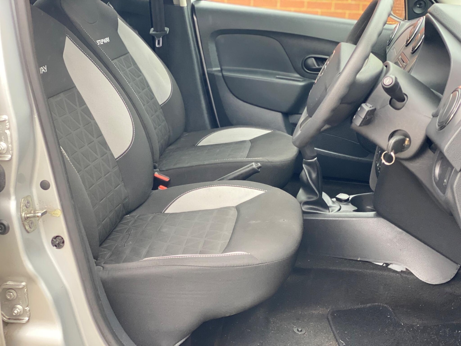 Used Dacia Sandero Stepway 2015 for sale - 77468823: Photo 20