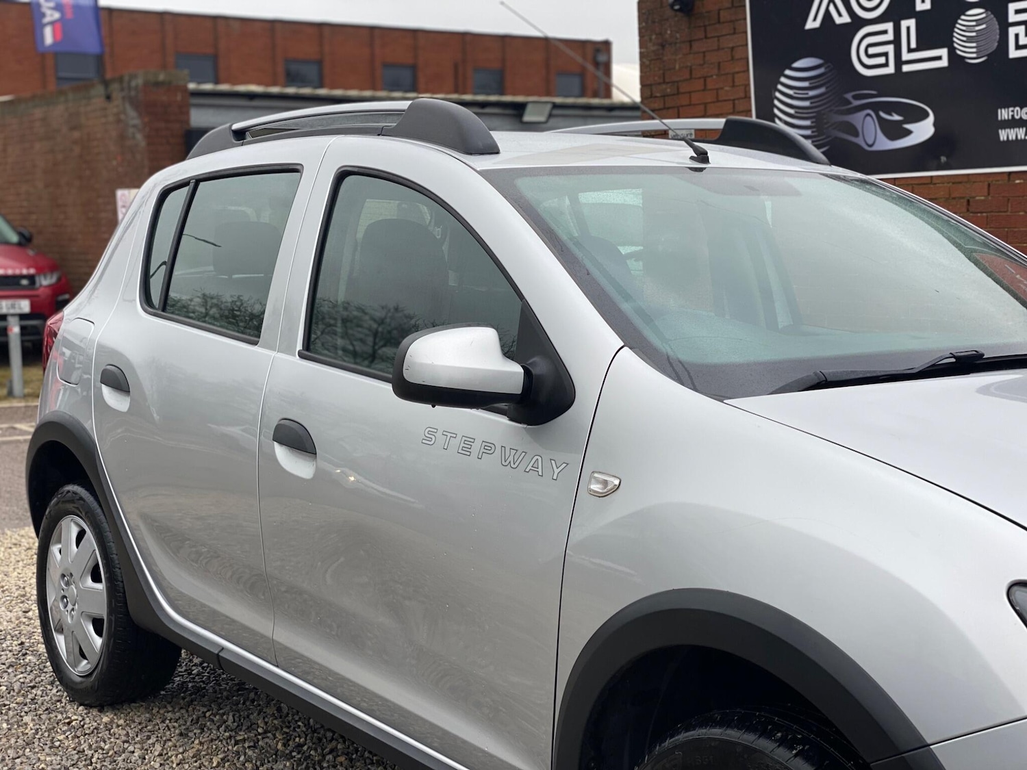 Used Dacia Sandero Stepway 2015 for sale - 77468823: Photo 49