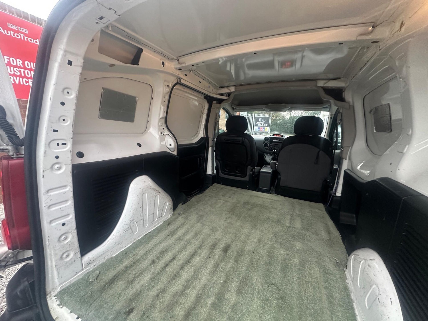 Used Citroen Berlingo 2010 for sale - 77109262: Photo 17