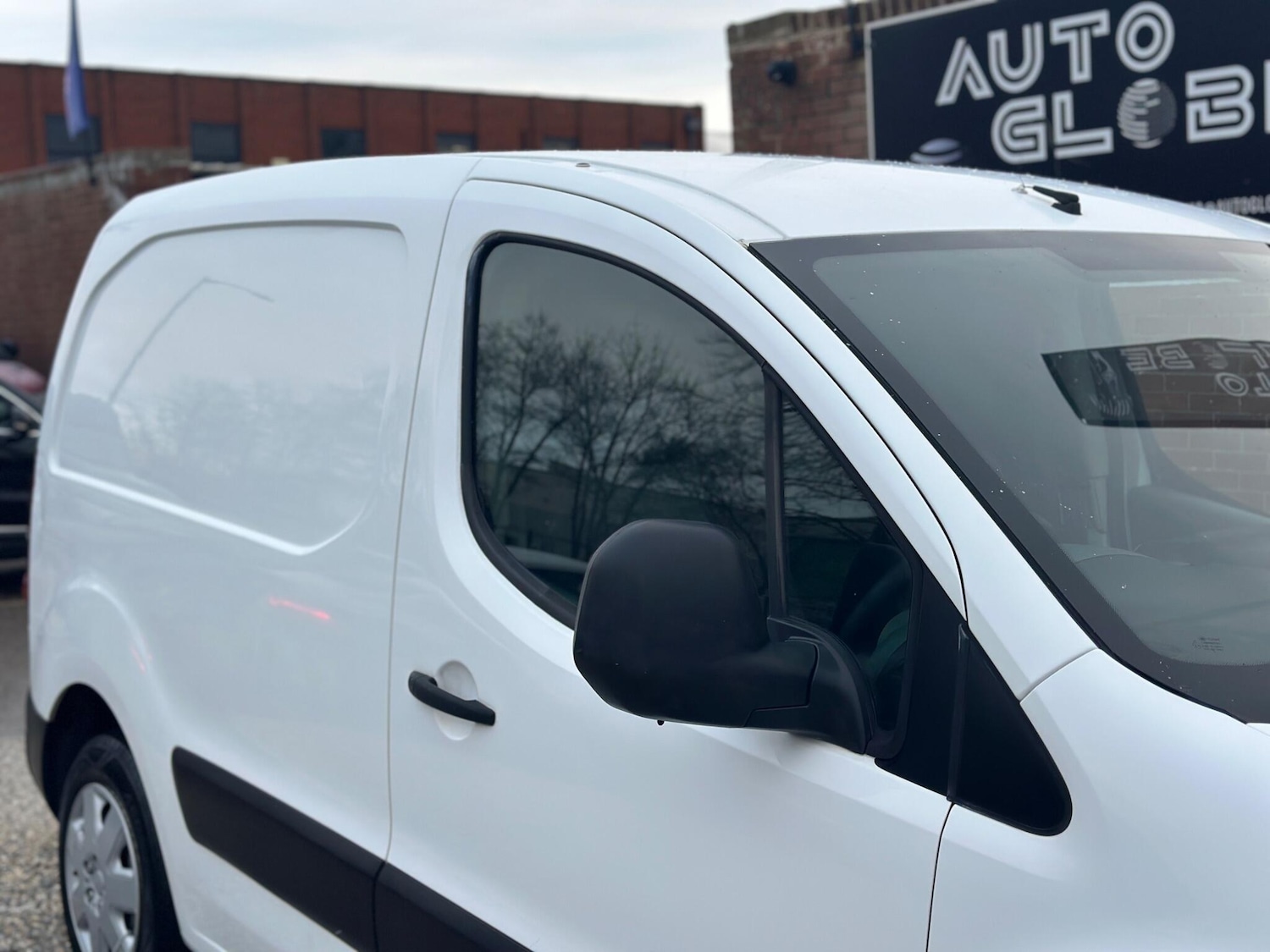Used Citroen Berlingo 2010 for sale - 77109262: Photo 34