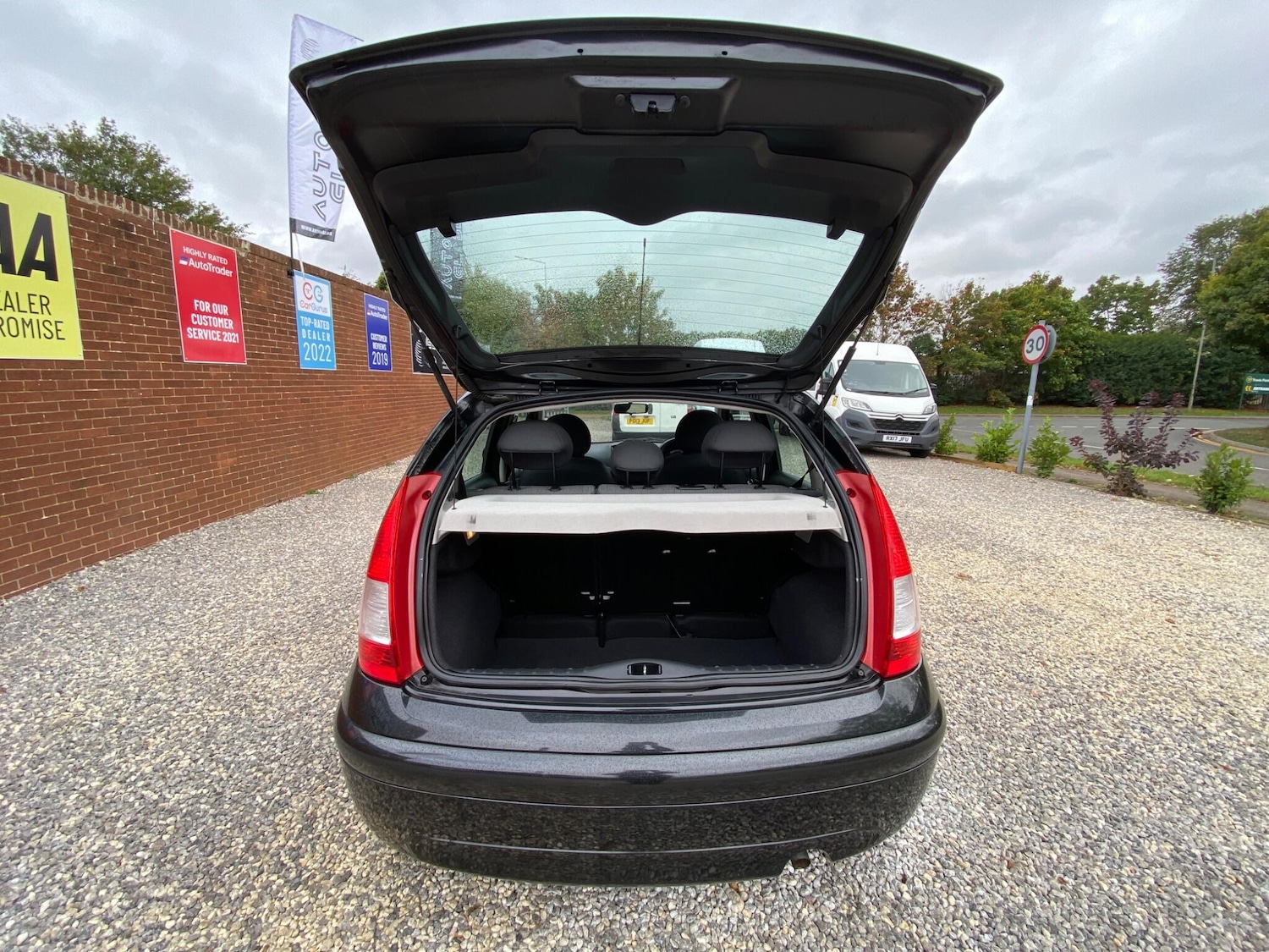 Used Citroen C3 2009 for sale - 76042237: Photo 13