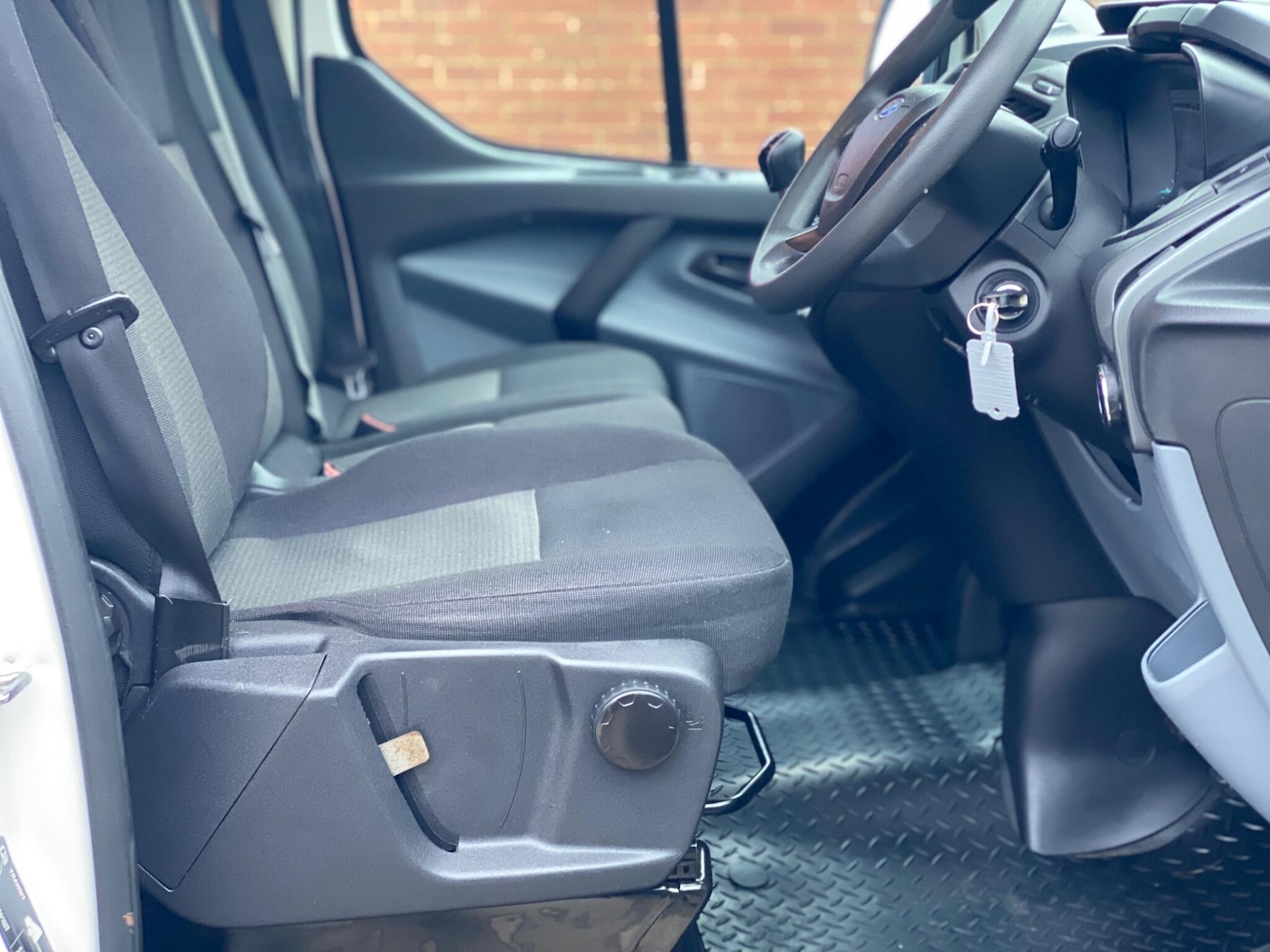 Used Ford Transit Custom 2017 for sale - 76572566: Photo 20