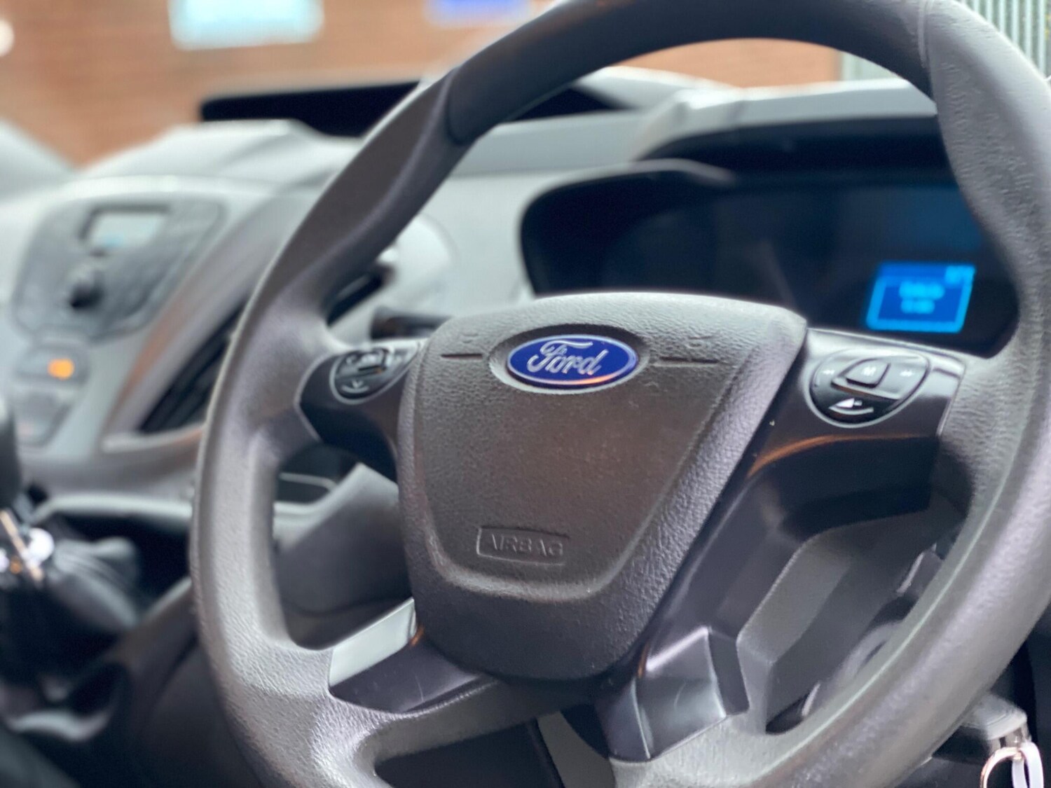 Used Ford Transit Custom 2017 for sale - 76572566: Photo 36