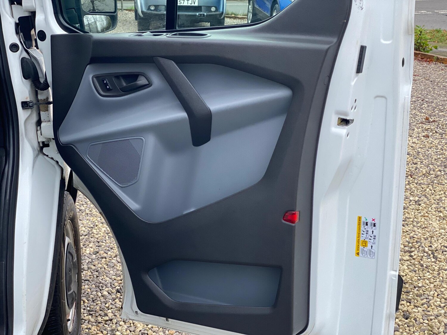 Used Ford Transit Custom 2017 for sale - 76572566: Photo 40