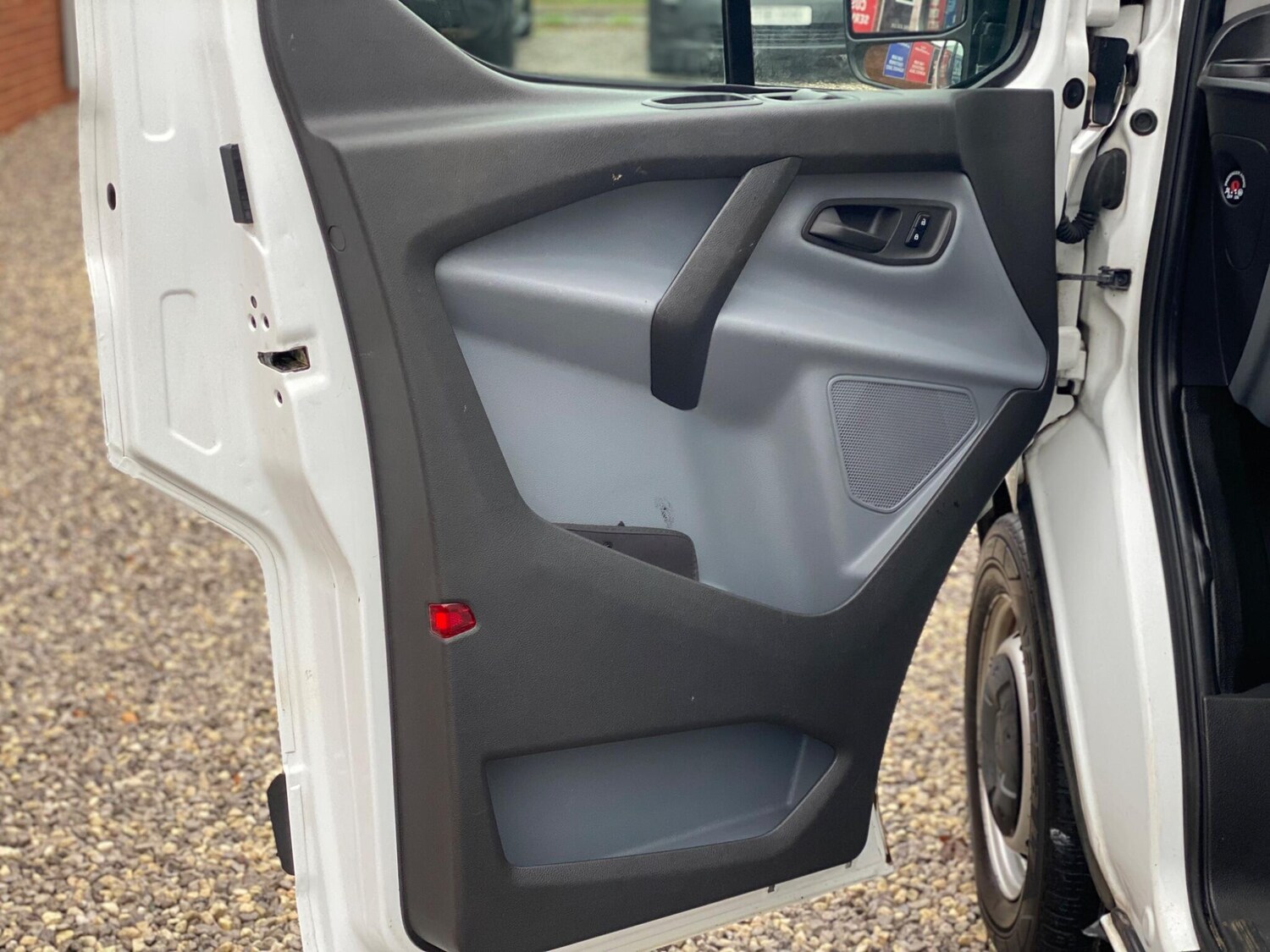 Used Ford Transit Custom 2017 for sale - 76572566: Photo 41