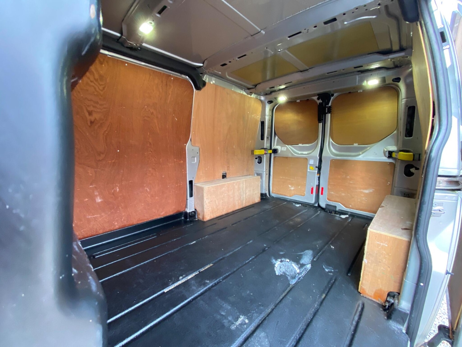 Used Ford Transit Custom 2016 for sale - 76597413: Photo 42