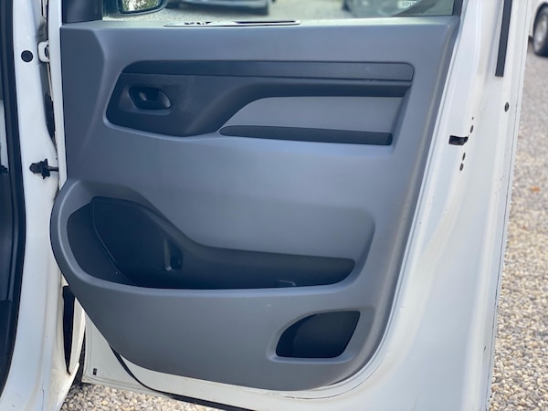 Used Toyota ProAce 2017 for sale - 75809249: Photo 28