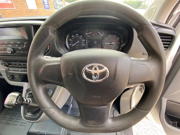 Used Toyota ProAce 2017 for sale - 75809249: Photo 38