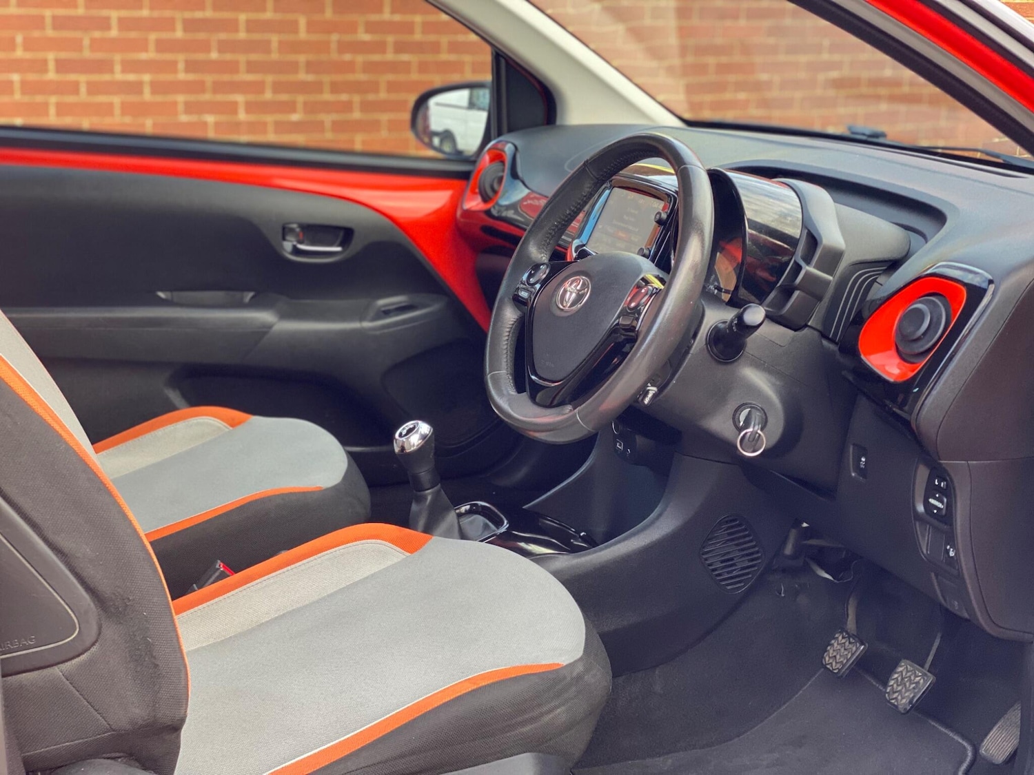 Used Toyota AYGO 2015 for sale - 76992935: Photo 21