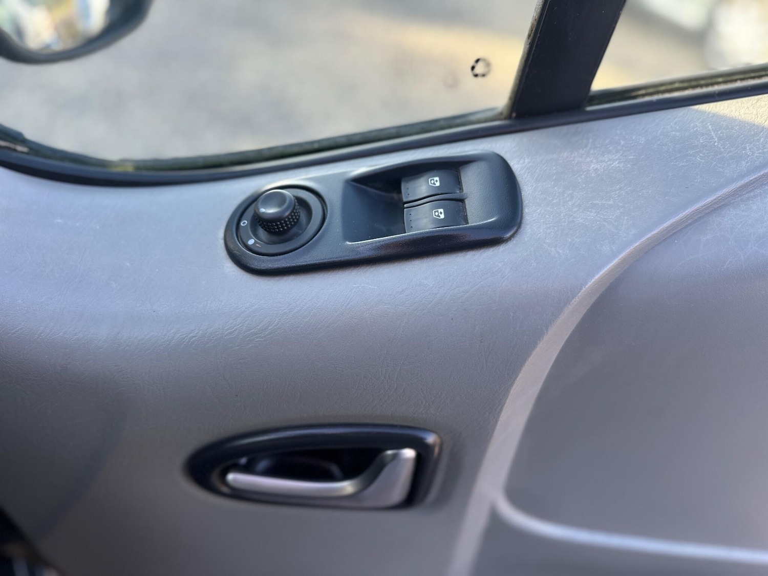 Used Vauxhall Vivaro for sale - 77683929: Photo 24