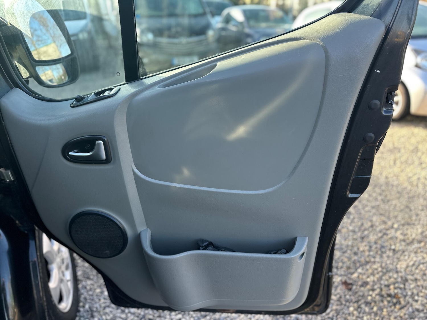 Used Vauxhall Vivaro for sale - 77683929: Photo 25