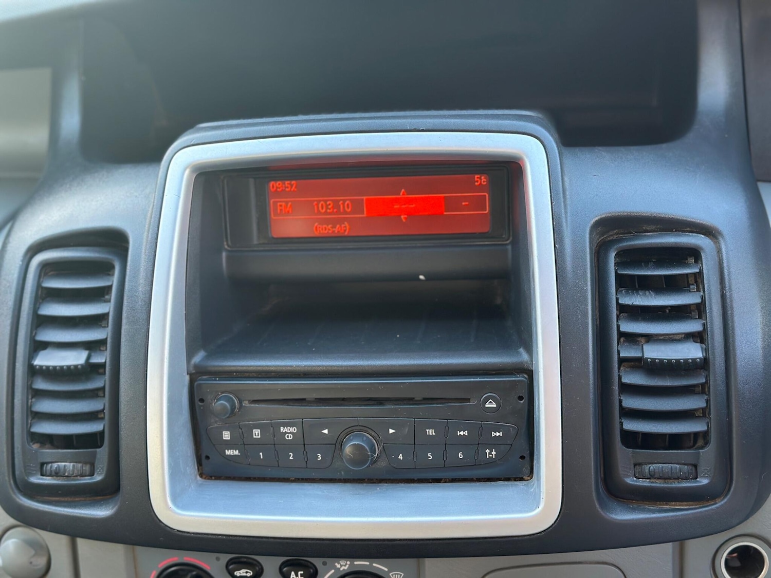 Used Vauxhall Vivaro for sale - 77683929: Photo 43