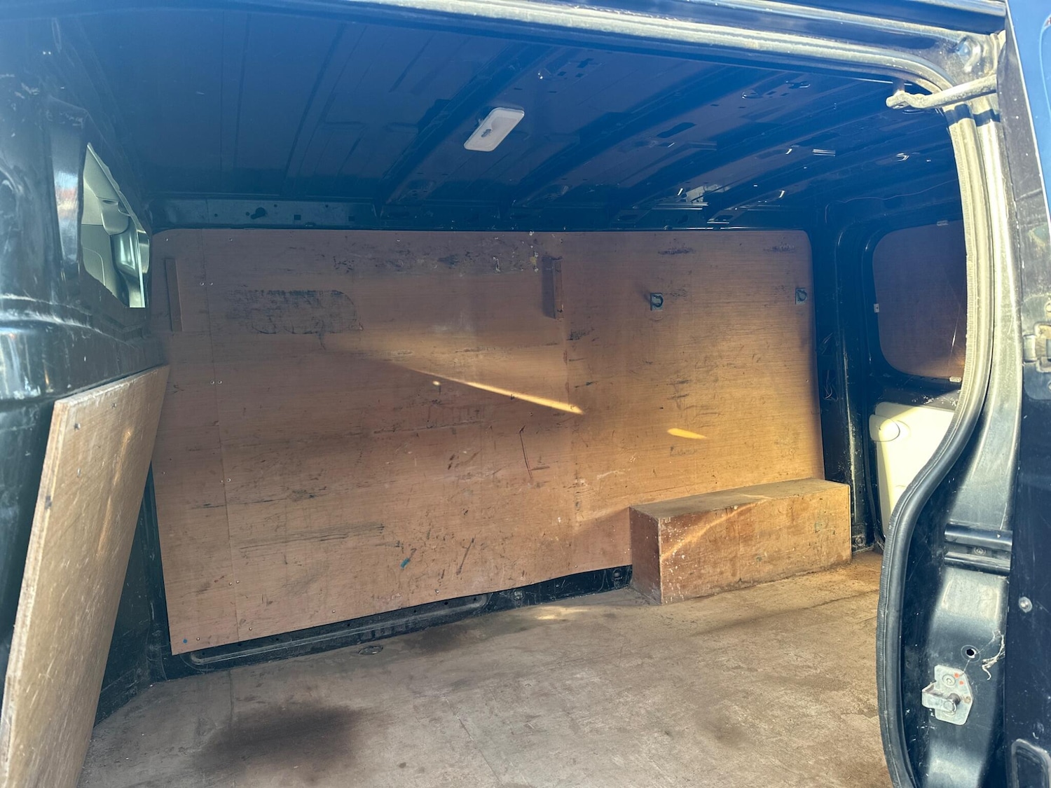 Used Vauxhall Vivaro for sale - 77683929: Photo 9