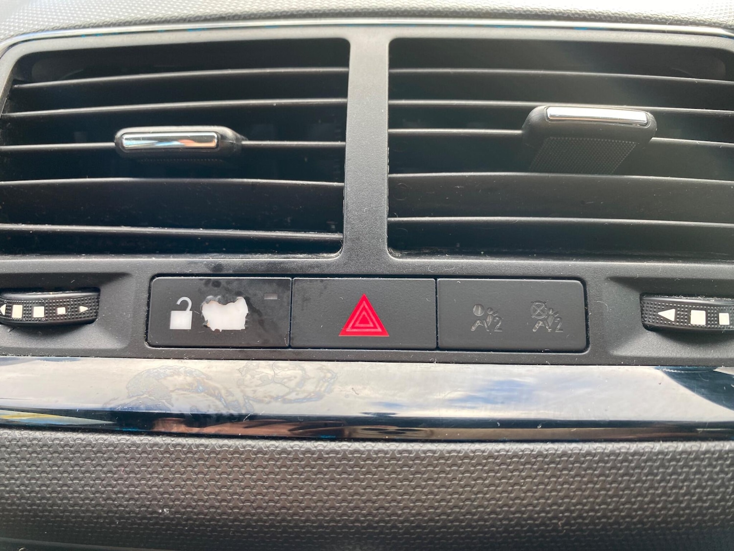 Used Vauxhall Meriva 2012 for sale - 76432686: Photo 39