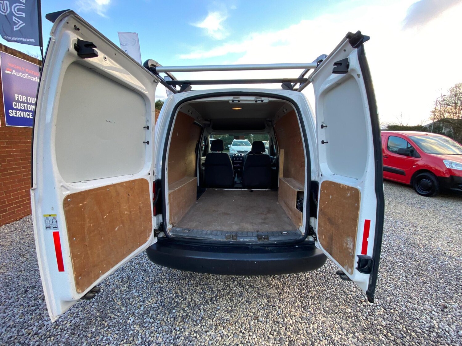 Used Volkswagen Caddy 2015 for sale - 77574007: Photo 12