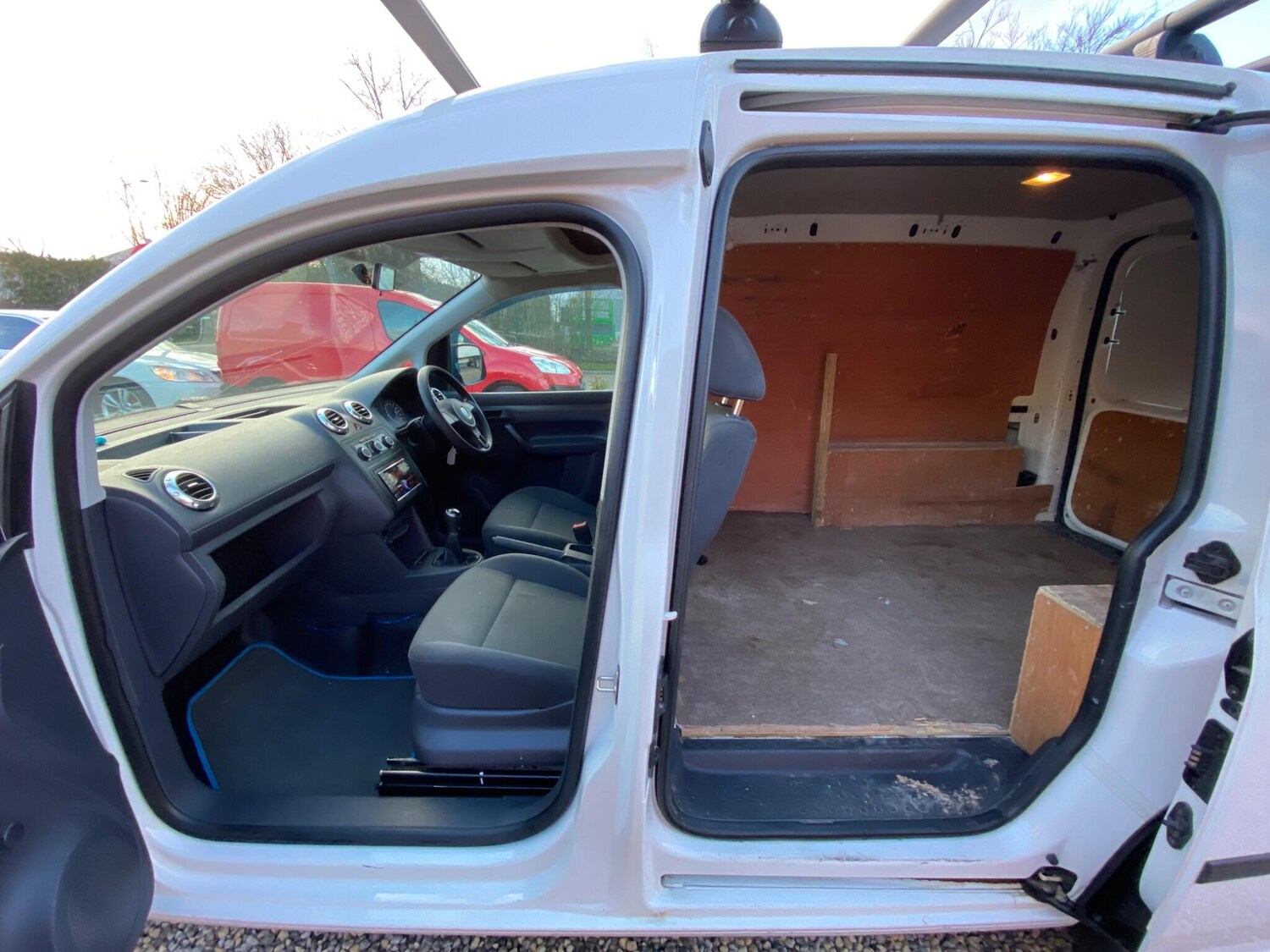 Used Volkswagen Caddy 2015 for sale - 77574007: Photo 14