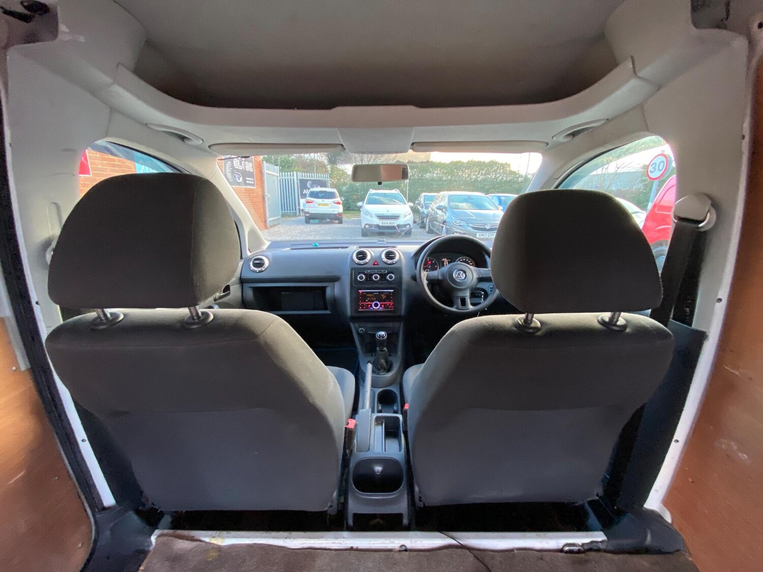 Used Volkswagen Caddy 2015 for sale - 77574007: Photo 16