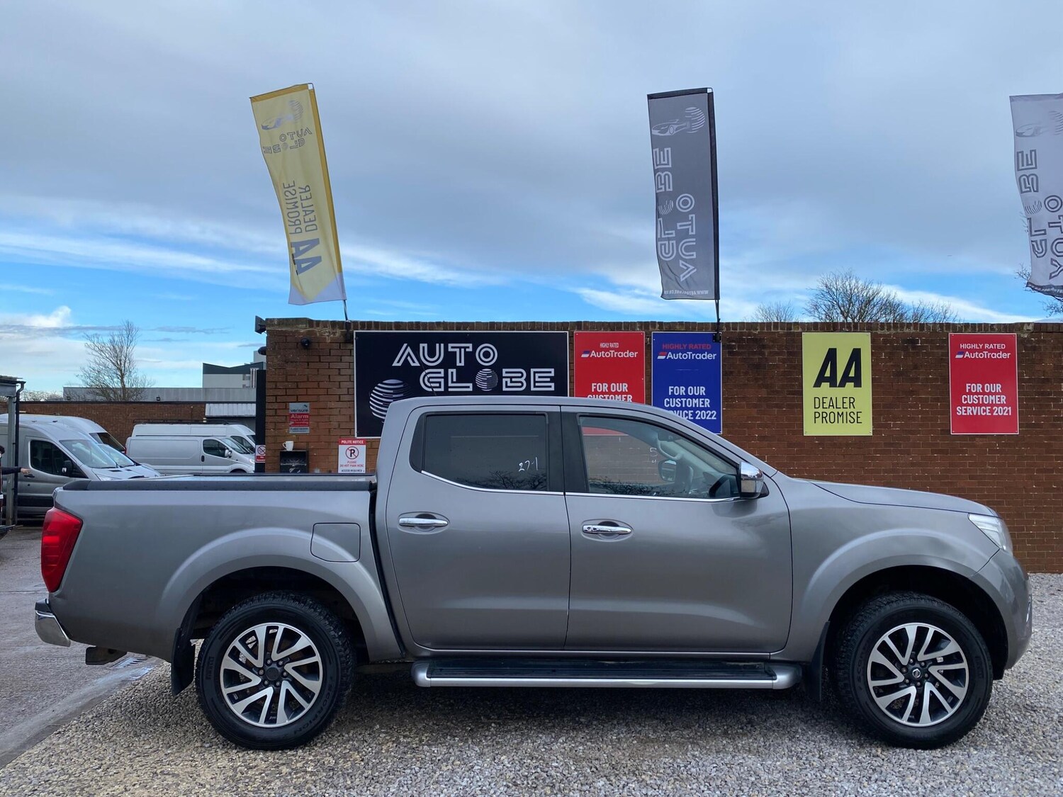 Used Nissan Navara 2018 for sale - 77351778: Photo 10