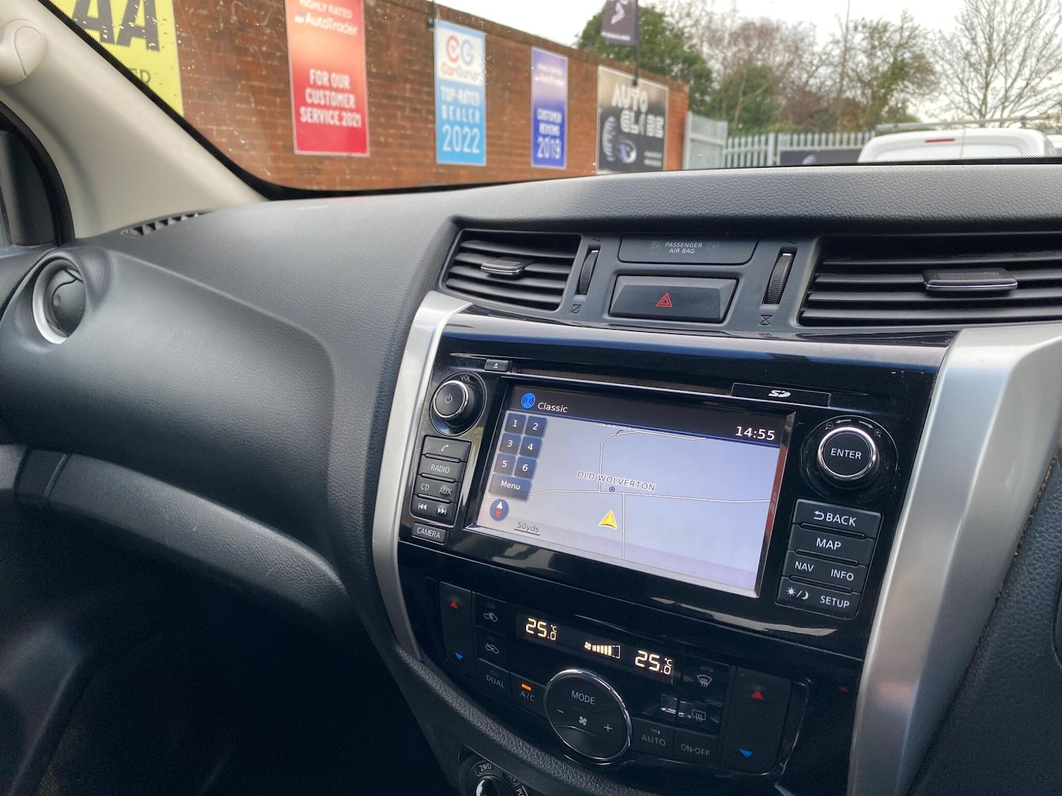 Used Nissan Navara 2018 for sale - 77351778: Photo 40
