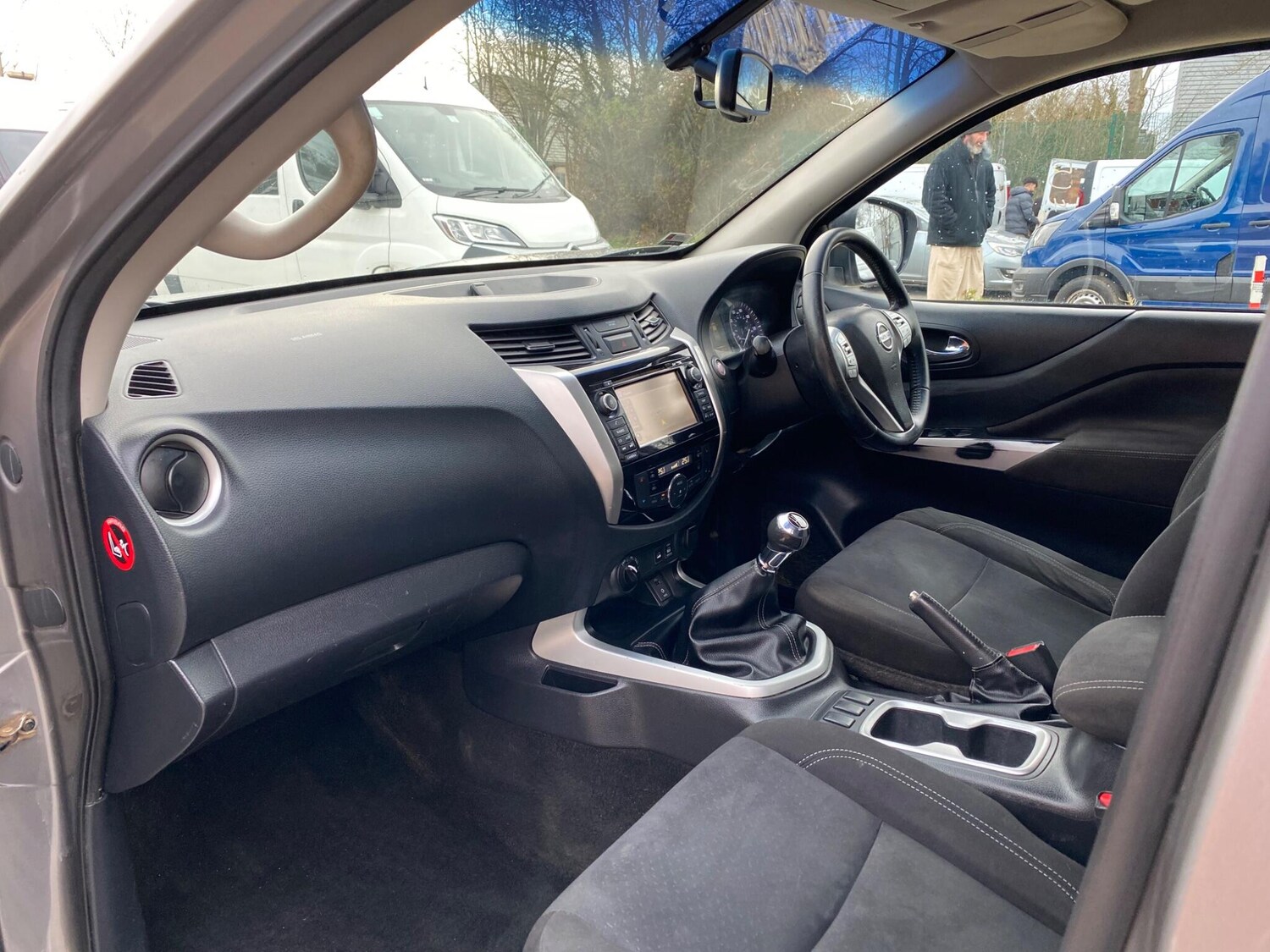 Used Nissan Navara 2018 for sale - 77351778: Photo 45