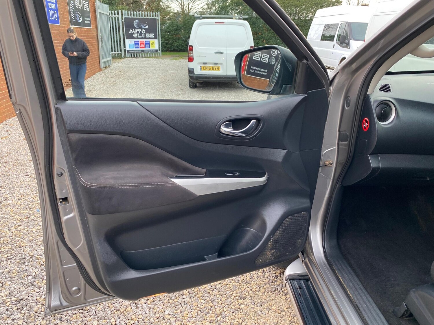 Used Nissan Navara 2018 for sale - 77351778: Photo 46