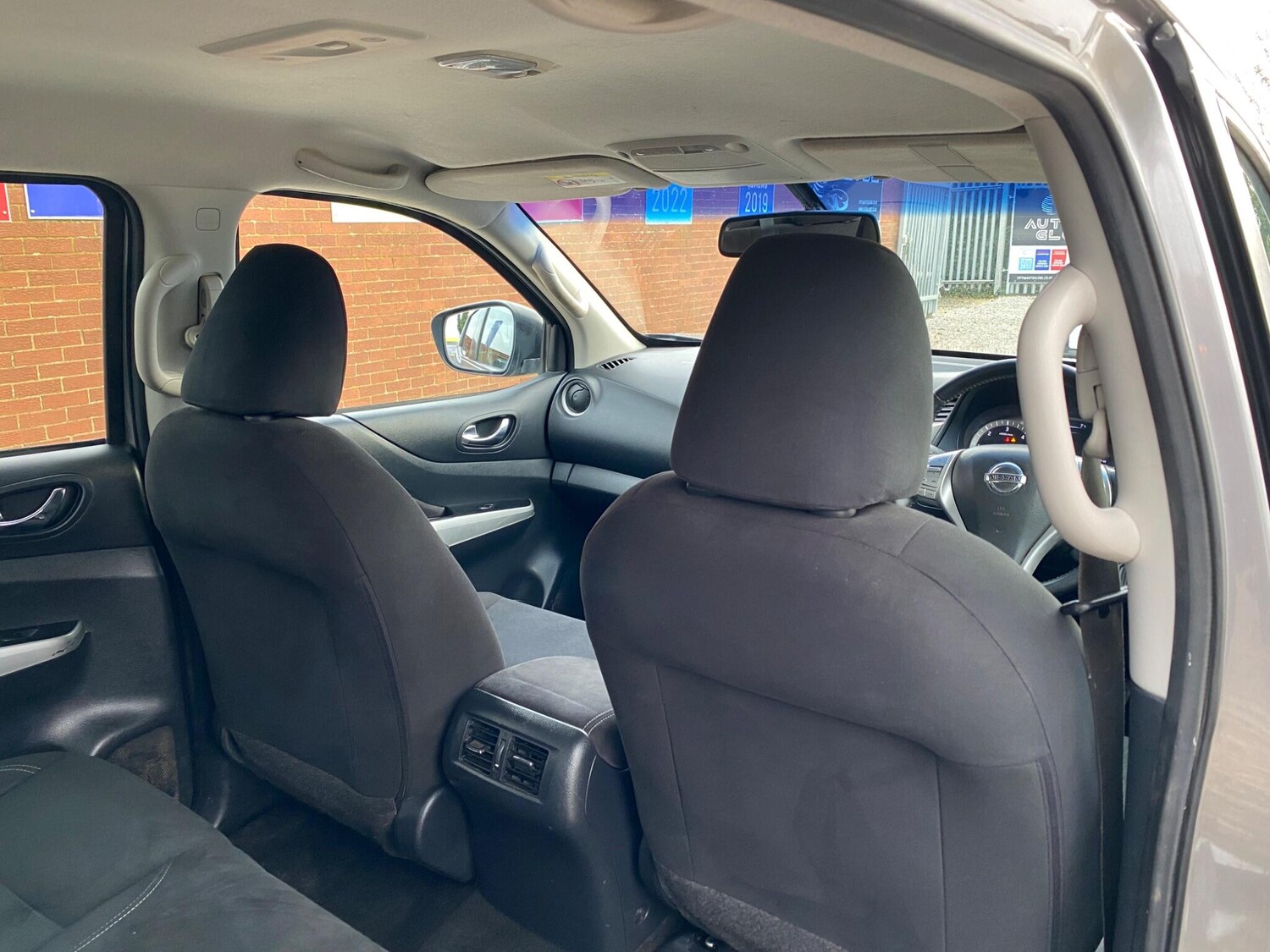 Used Nissan Navara 2018 for sale - 77351778: Photo 62