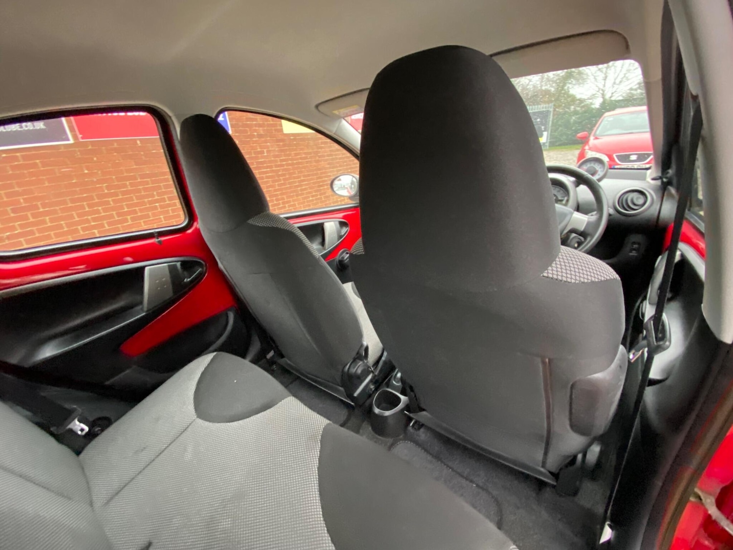 Used Toyota AYGO 2014 for sale - 77925715: Photo 23