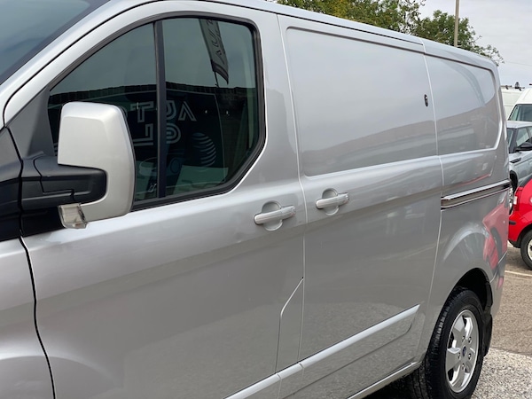 Used Ford Transit Custom 2017 for sale - 75658969: Photo 35