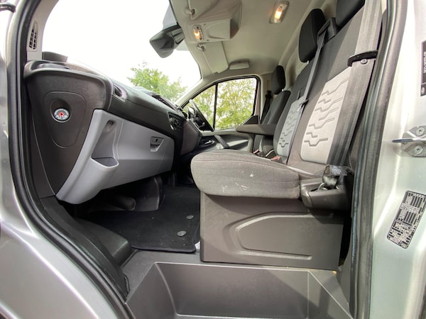 Used Ford Transit Custom 2017 for sale - 75658969: Photo 43