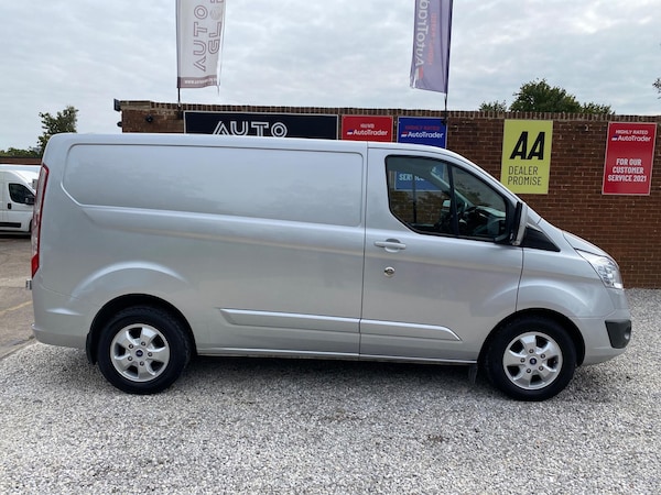 Used Ford Transit Custom 2017 for sale - 75658969: Photo 6